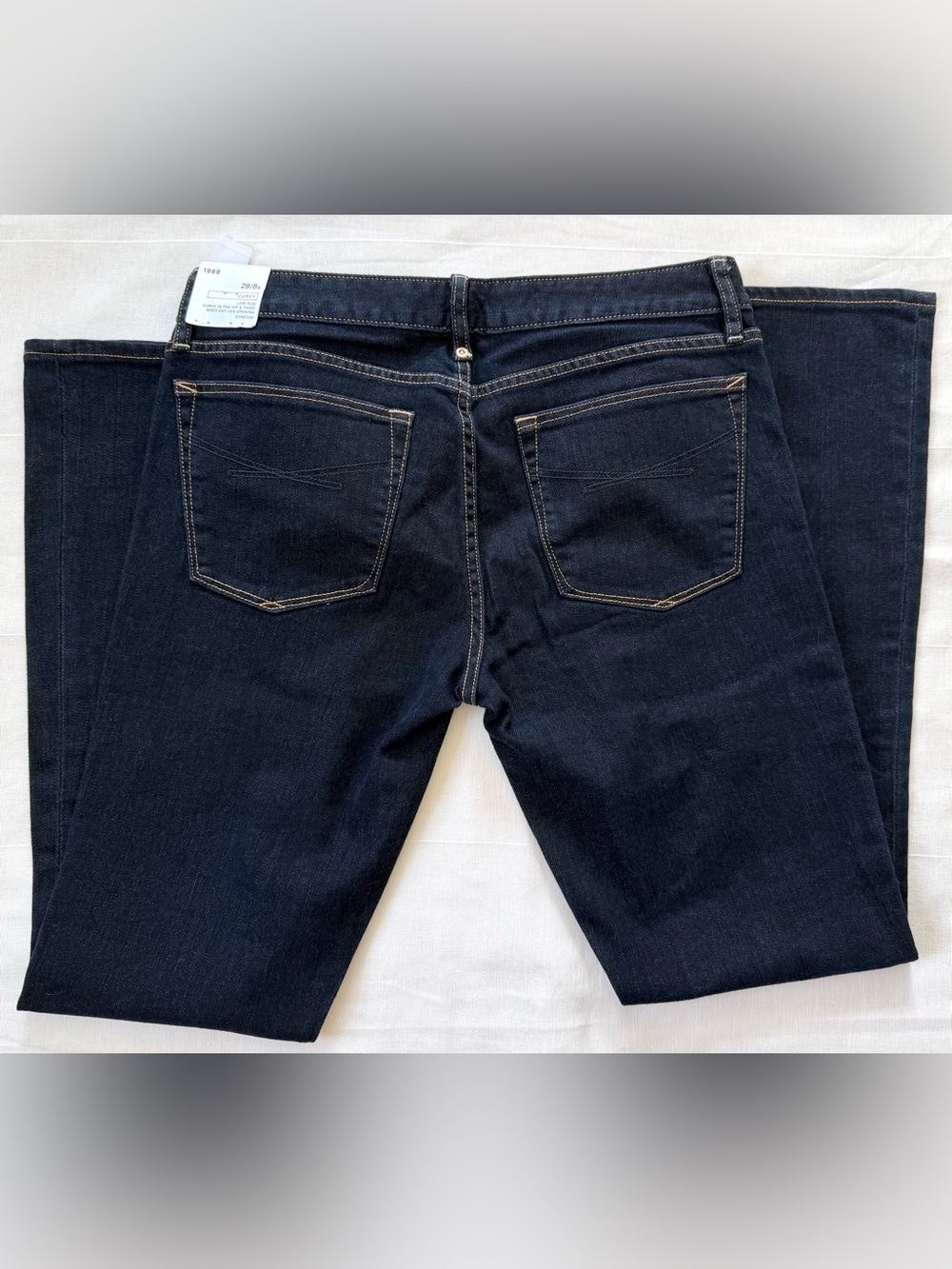 NWT Gap 1969 Curvy Low Rise Bootcut Jeans Dark Wash 29/8 - Picture 5 of 5